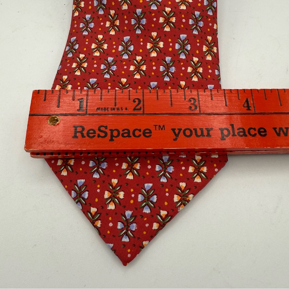 Hermes 7798 FA‎ Cherry Red Pasel Floral Bunches 100% Silk Tie Made in France - Picture 3 of 5